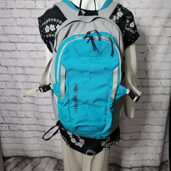 Patagonia Handbags - Patagonia Refugio Backpack 28L In Teal & Light Grey